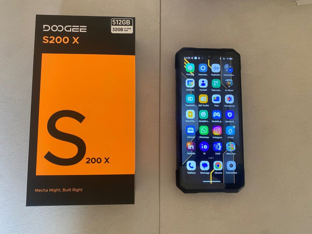 Doogee S200 X, quando si dice avere la scorza. Lo smartphone (non per tutti) a prova di crash test