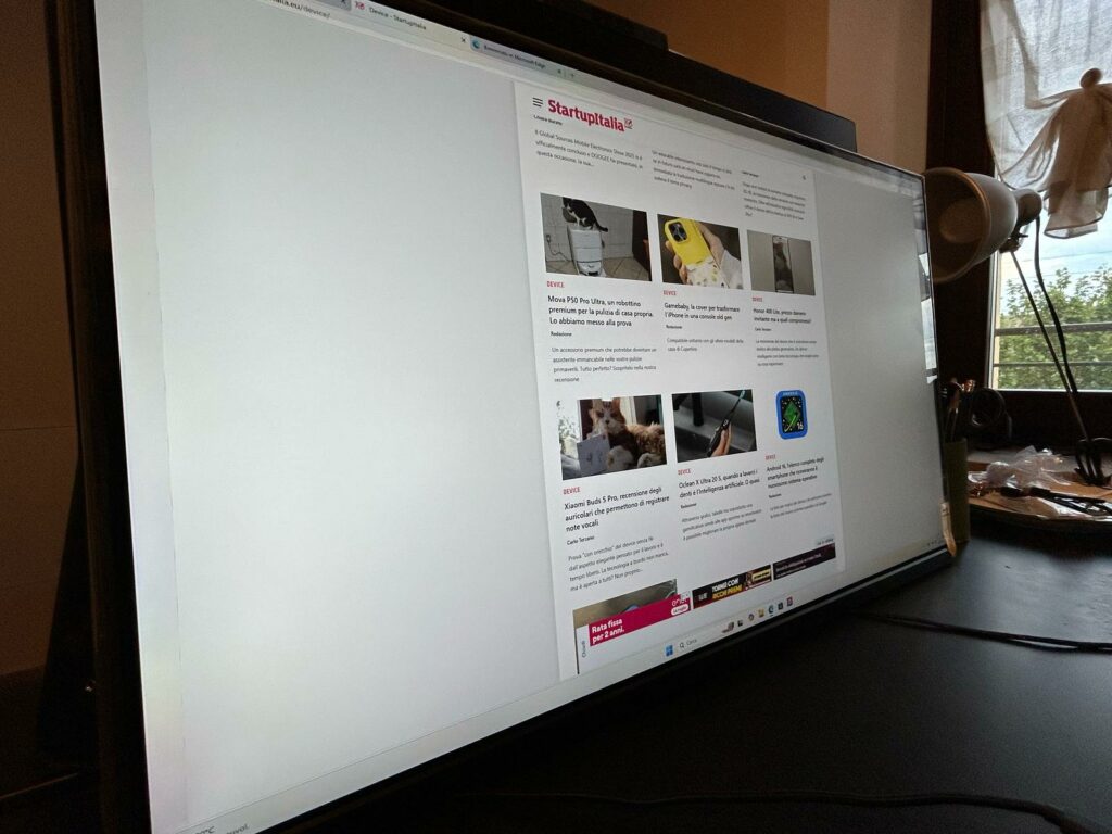 La "coppia" di MSI per un ufficio minimal: il nostro test del mini PC Cubi NUC 1M e del monitor PRO MP275QPG 